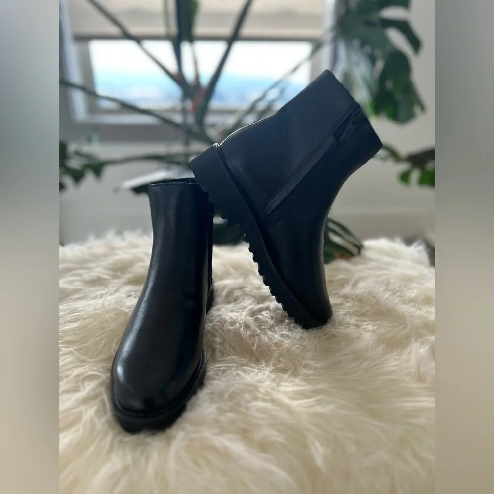 Franco Sarto Leather Boots size 5 new no box